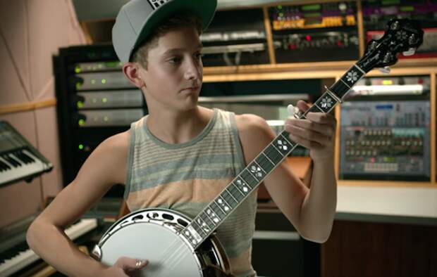 13-Year-Old Kid And His Brothers Shred On Banjo Like Nothing You’ve Ever Seen
