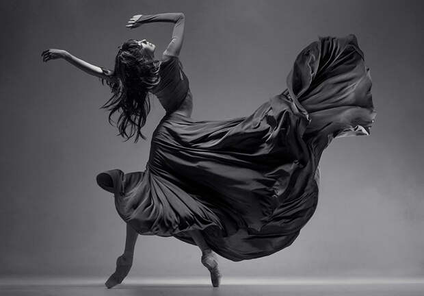 https://static.boredpanda.com/blog/wp-content/uploads/2016/10/dance-photography-vadim-stein-95-580496b33c438__880.jpg