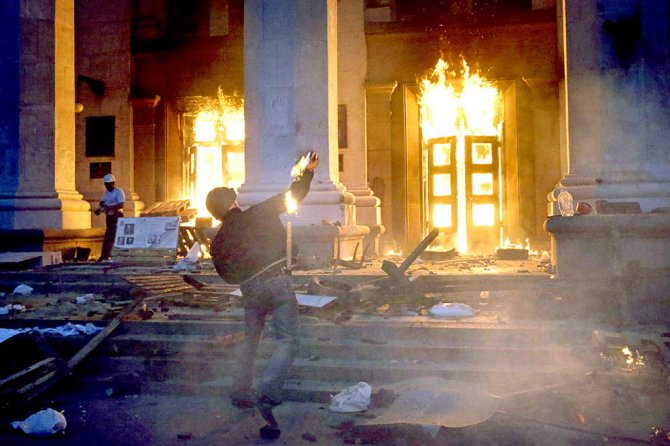 Совет Европы: «антимайдановцы» сами сожгли себя в одесском Доме профсоюзов