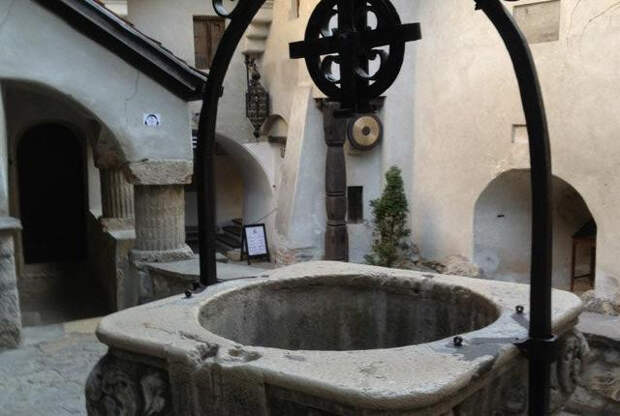 Купить замок графа Дракулы Купить замок графа Дракулы архитектура, дракула, замок