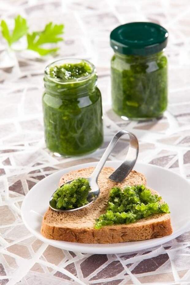 Зеленая аджика Зеленая аджика