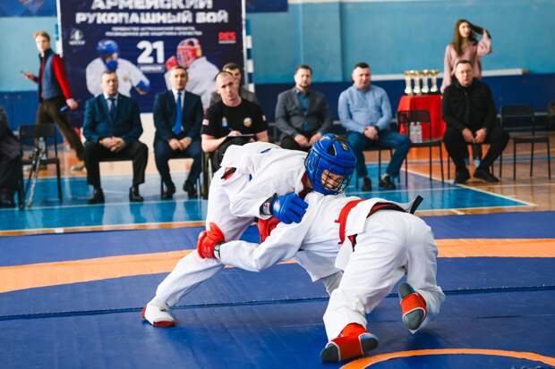 Первенство по армейскому рукопашному бою прошло при поддержке ЛУКОЙЛа