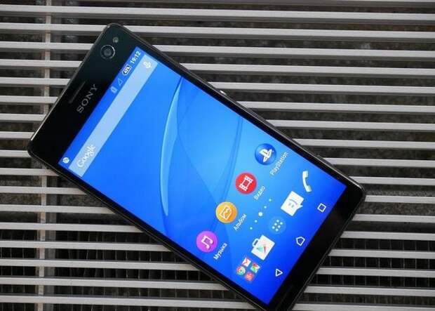 смартфон Sony Xperia C4