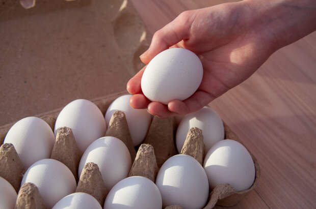 Псковский кардиолог советует не есть масло и целые яйца каждый день