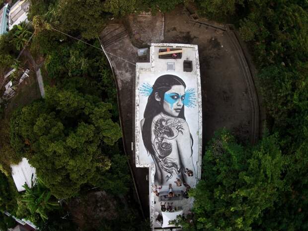 20-works-of-street-art-that-conquered-us-in-2015-artnaz-com-17