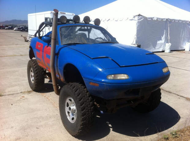 Mazda MX-5 бигфут, внедорожник, джип