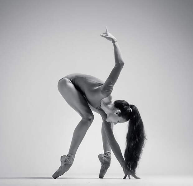 https://static.boredpanda.com/blog/wp-content/uploads/2016/10/dance-photography-vadim-stein-73-5804967c45286__880.jpg