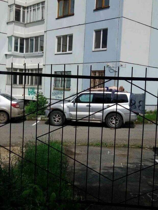 Пятой точкой во дворе, а мечтами в Сочи