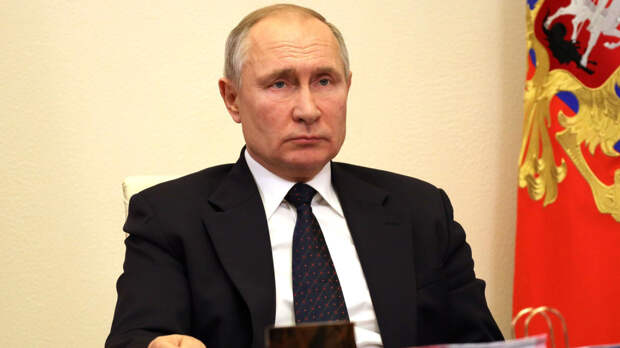 Президент РФ заявил о необходимости исключить из соцсферы все абсурдные нормы