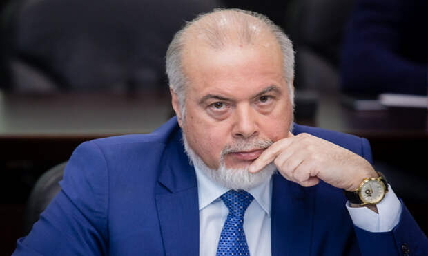 Мэр Сургута поручил чиновникам есть еду которую едят школьники 
