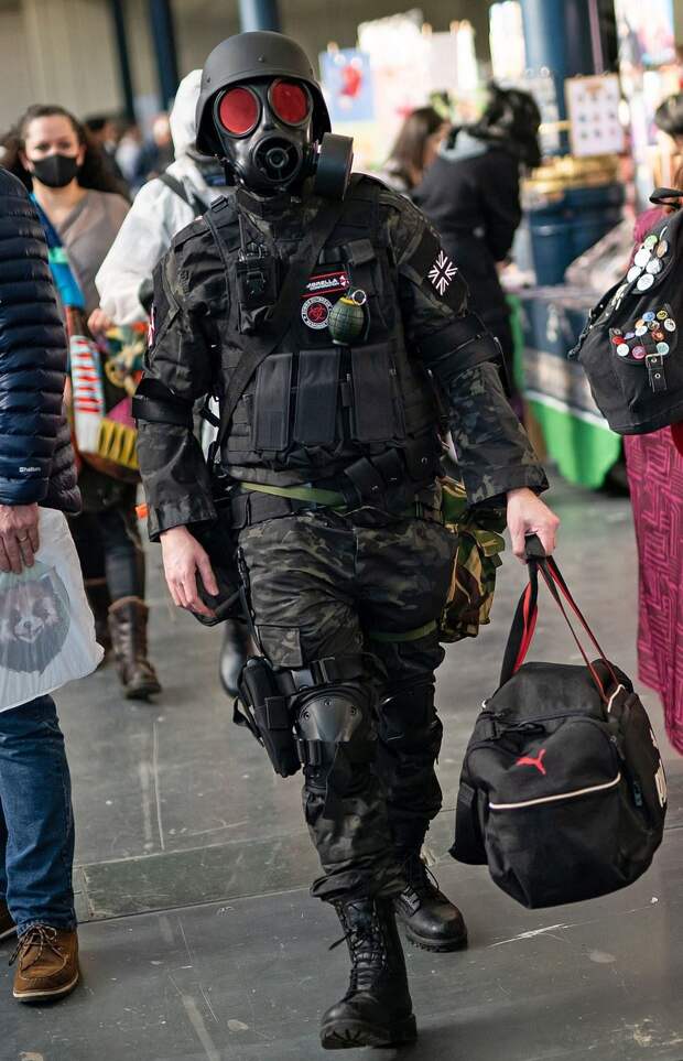 Поклонники фантастических фильмов и косплея на Comic Con в Лондоне