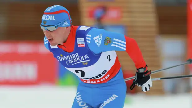 Легков выиграл любительский забег в гору на «Тур де Ски»