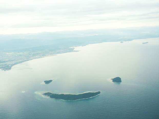 2. Группа островов в форме смайла, Малайзия в мире, остров
