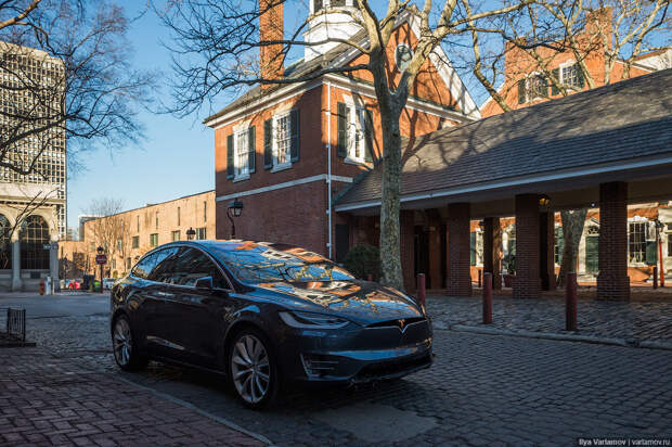 Tesla Model X: обзор удивительной машины
