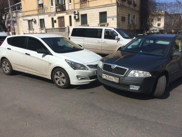 Лента ДТП в Севастополе: понедельник - день тяжёлый! (фото)