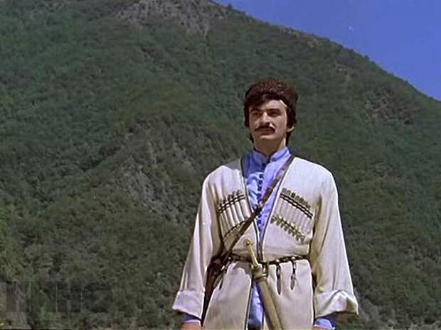 Kak-Azhdar-Ibragimov-ne-snyal-Polada-Byulbyul-ogly.jpg