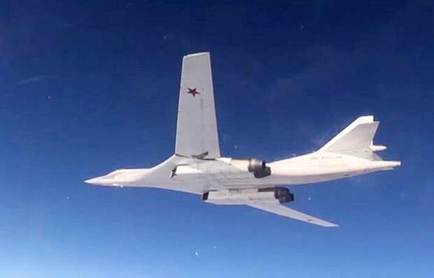 Посол РФ выразил недоумение по поводу реакции Лондона на полет российских бомбардировщиков Посол РФ выразил недоумение по поводу реакции Лондона на полет российских бомбардировщиков