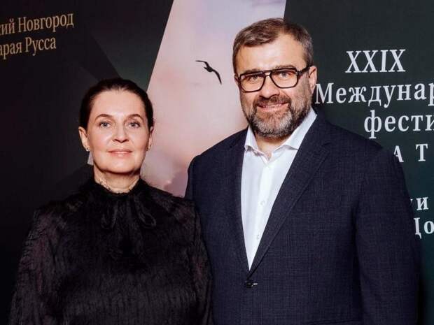 Пореченков с женой, Хлынина порознь с бойфрендом на фестивале Достоевского