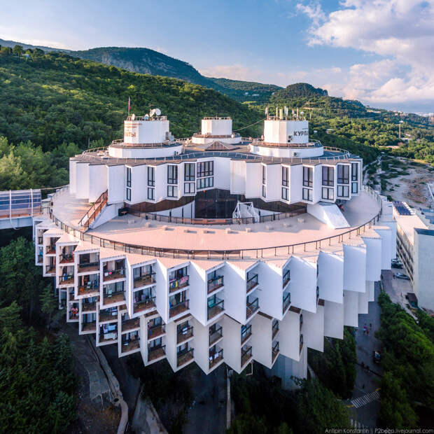 Поразительная архитектура Крыма: санаторий 