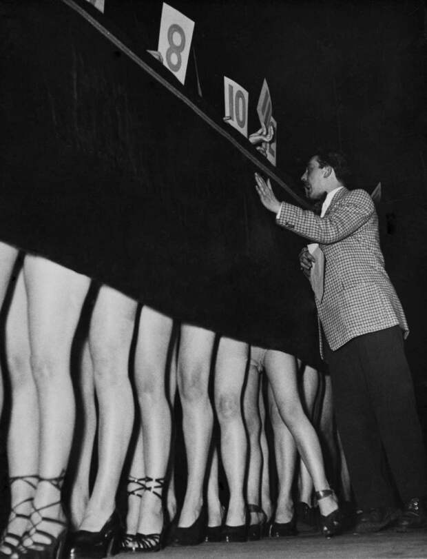 1930-1953 годы: Конкурсы на самые красивые женские лодыжки
