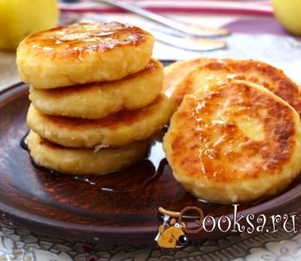 Сырники с яблоками