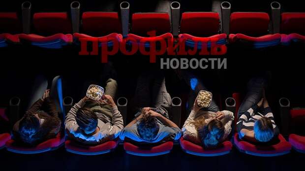 Чарли Ханнэм предстал в образе маньяка в трейлере к сериалу "Монстр. История Эда Гейна"