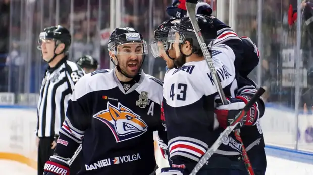 Шайба Мозякина принесла «Металлургу» победу над «Авангардом» в матче КХЛ