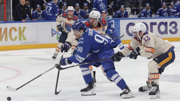 Московское "Динамо" благодаря голу Уила победило "Шанхайских Драконов"