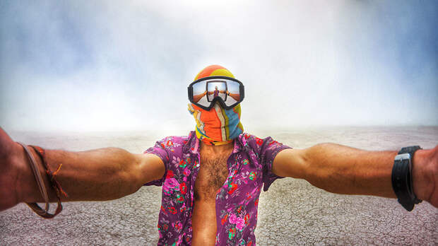 Наполненные сюрреализмом фотографии с Burning Man 2015