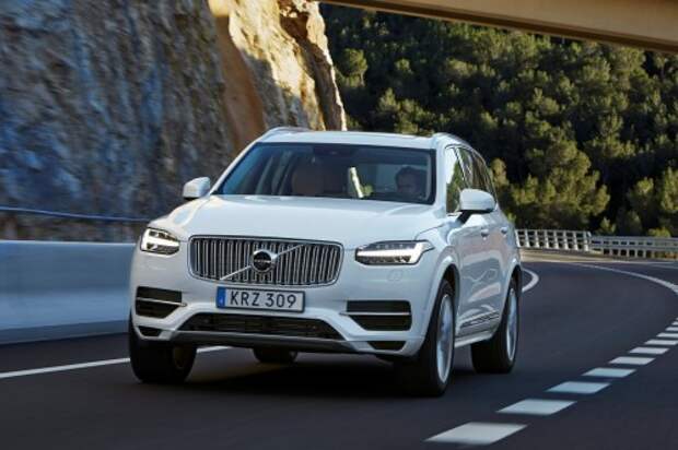 Гибридный Вольво XC90 T8 стал мощнее и экономичнее