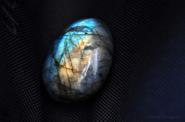Лабрадорит  камень, красота, минерал