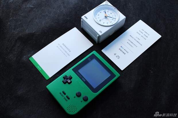 Будильник и Gameboy