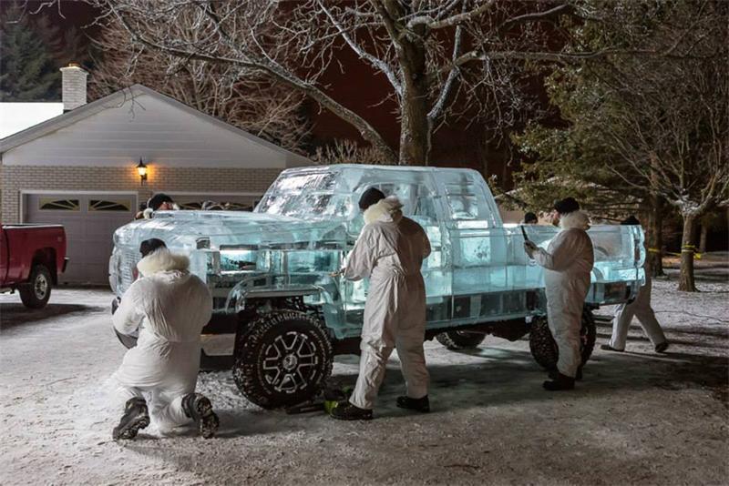 Canadian Tire Ice Truck - пикап с кузовом изо льда
