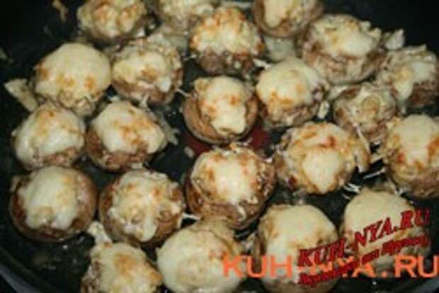 Шляпки шампиньонов фаршированные