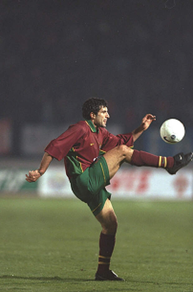 Спортс фиг. Луиш фигу голы. Луиш фигу деку.