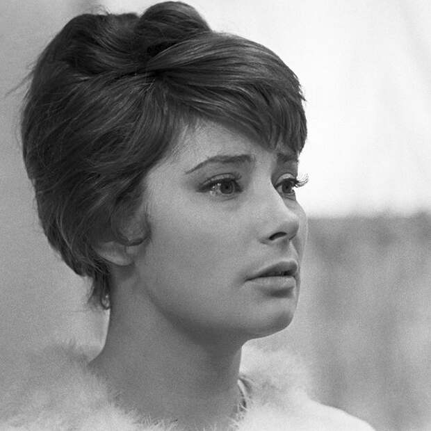 20 самых красивых советских и российских актрис (20 фото)