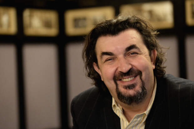 В МХТ им. Чехова началось прощание с Игорем Золотовицким