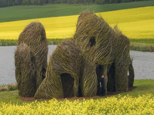 Close Ties by Patrick Dougherty