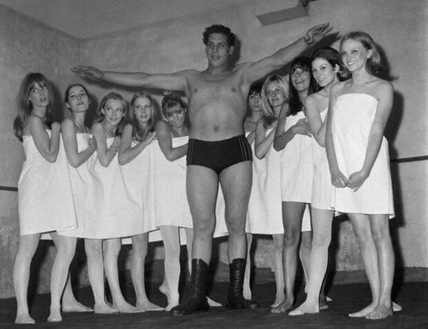 19-летний Андре Гигант на парижском модном шоу, 1966 дети, известность, история, фото