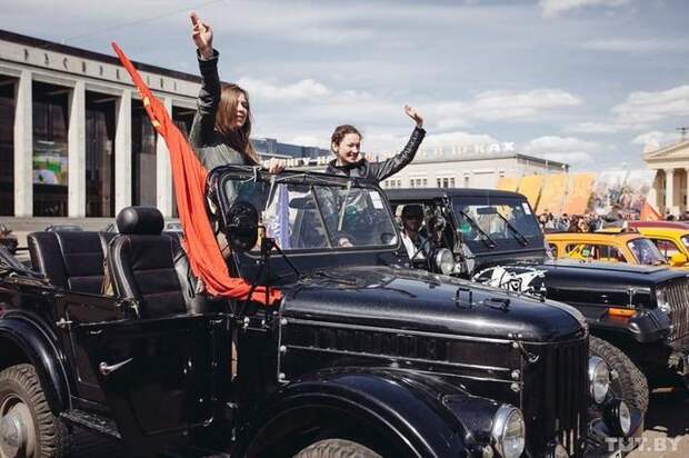 Парад ретро автомобилей в Минске Парад ретро автомобилей в Минске авто, встреча, минск, олдтаймер, ретро автомобили