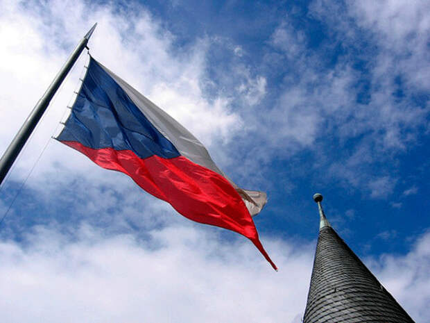 Чехия сообщила о высылке 18 российских дипломатов