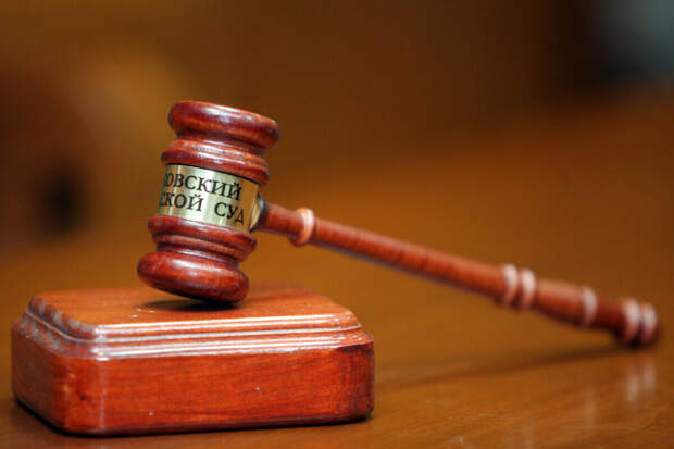 Приставы убрали из базы дело о выселении Долиной из квартиры в Хамовниках