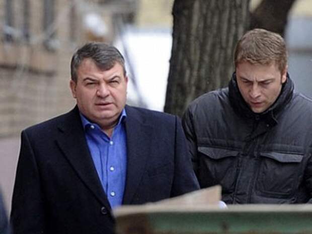 Сердюков и Васильева попадут под президентскую амнистию