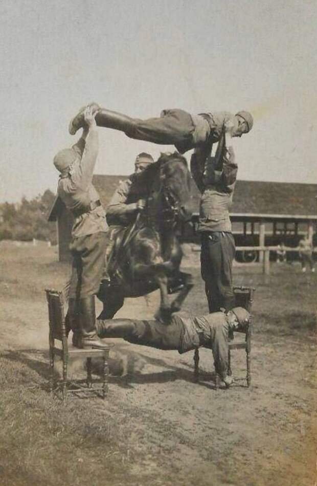 1930s-cavalry-training-4.jpg