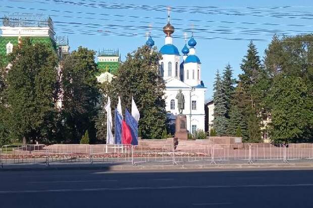 Подрядчика внесли в "чёрный список" за срыв благоустройства у памятника Зое Космодемьянской