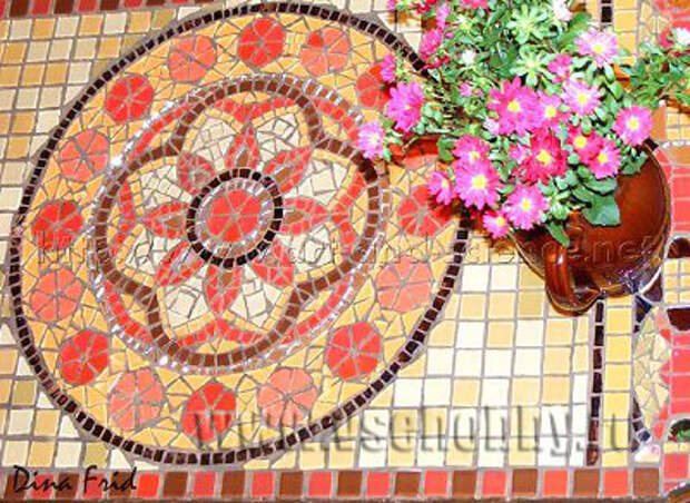 готовый восточный столик с мозаикой ручной работы