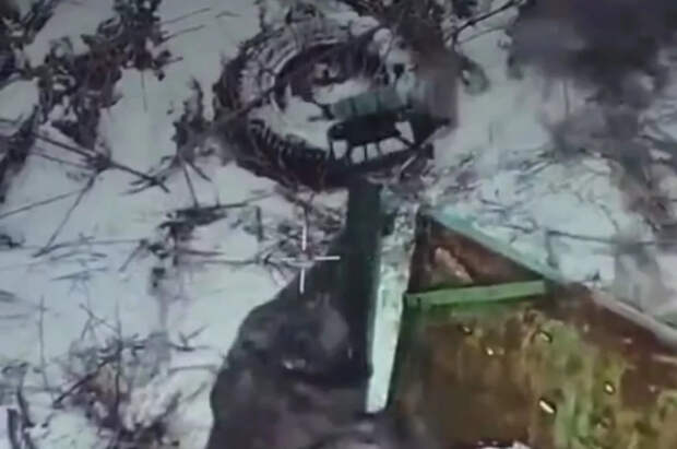 Российский боец сбил дрон ВСУ гранатой