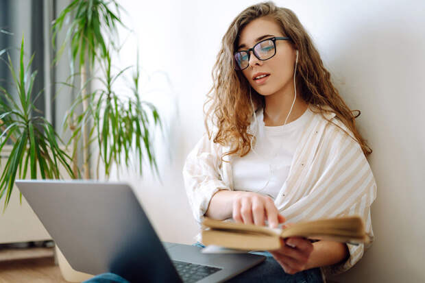 Филолог Попова: интерес к проверке грамотности вызван вниманием к нормам языка