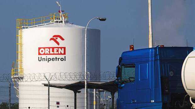 В польской Orlen рассказали о потерях из-за отказа от российской нефти
