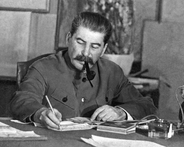 Каковы причины популярности Сталина в современной России?